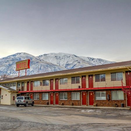 Galaxie Motel Бригам-Сити Экстерьер фото